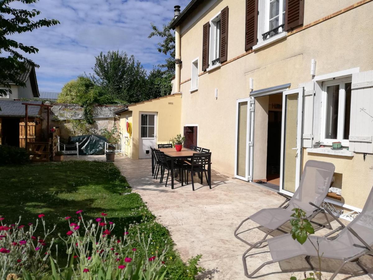 Celine'Home Saint-Germain-sur-Morin Eksteriør billede